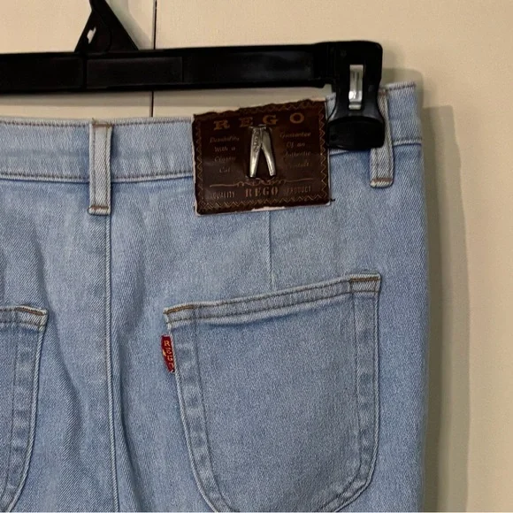 Rego Light Blue High-Waisted Jeans with Button Detail - Picture 3 of 4
